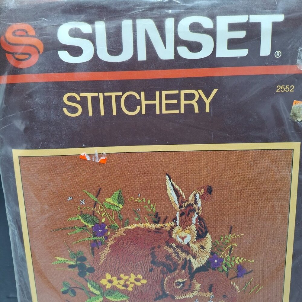 Sunset Stitchery 2552 Rabbits In The Meadow 1984 Crewel Embroidery 11 x 14 Wool